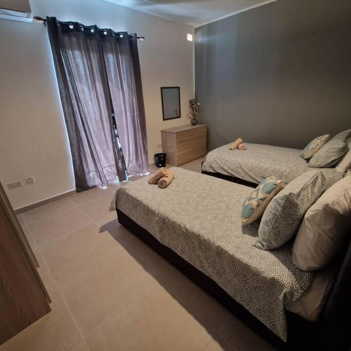 Centrally Located, Well Equipped, Stylish Flat. St. Paul's Bay Exterior photo