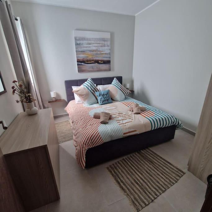Centrally Located, Well Equipped, Stylish Flat. St. Paul's Bay Exterior photo