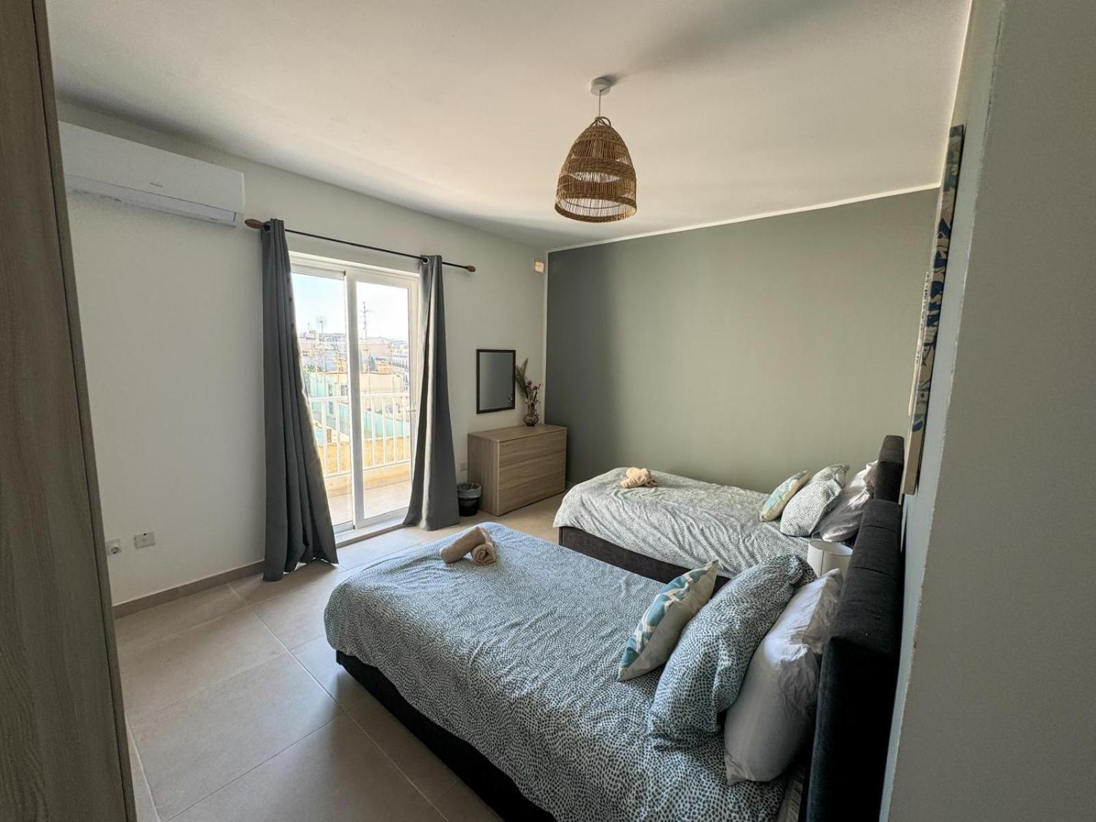 Centrally Located, Well Equipped, Stylish Flat. St. Paul's Bay Exterior photo