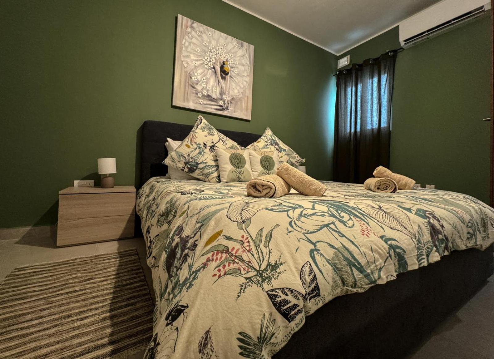 Centrally Located, Well Equipped, Stylish Flat. St. Paul's Bay Exterior photo