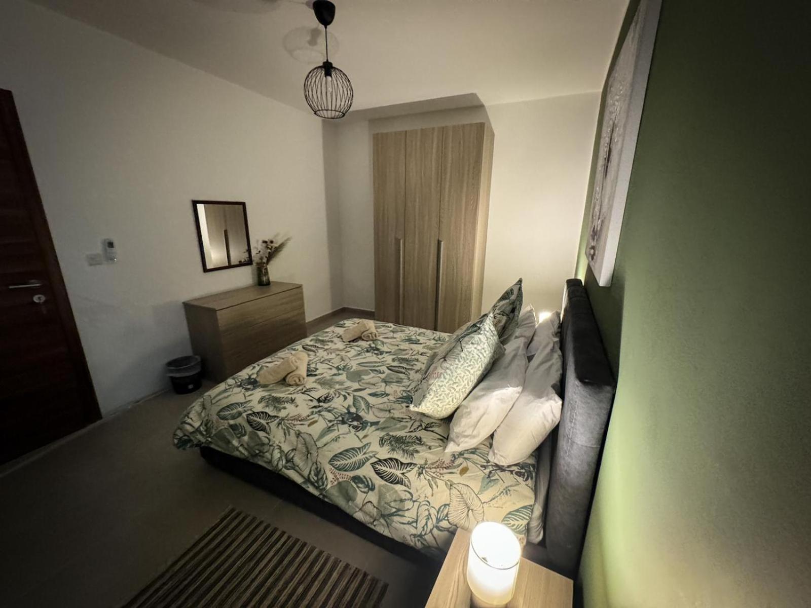 Centrally Located, Well Equipped, Stylish Flat. St. Paul's Bay Exterior photo